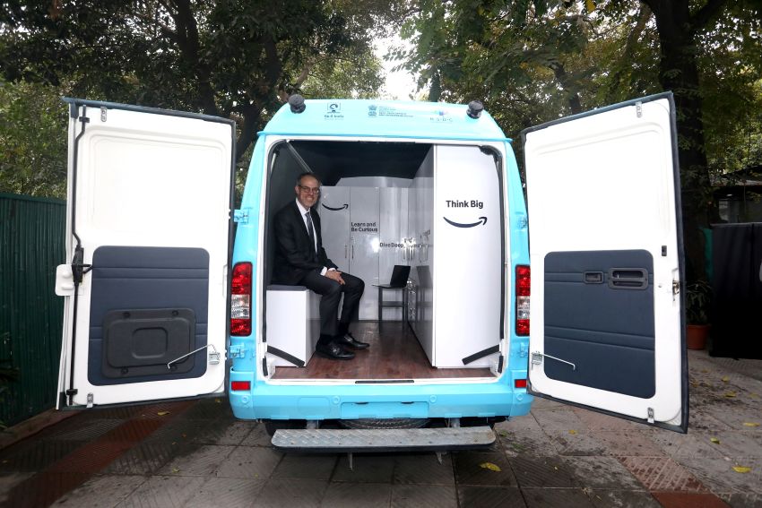 Jayant Chaudhary Flags Off Amazon’s AI Skills Vans to Expand Access to AI Education in Delhi-NCR